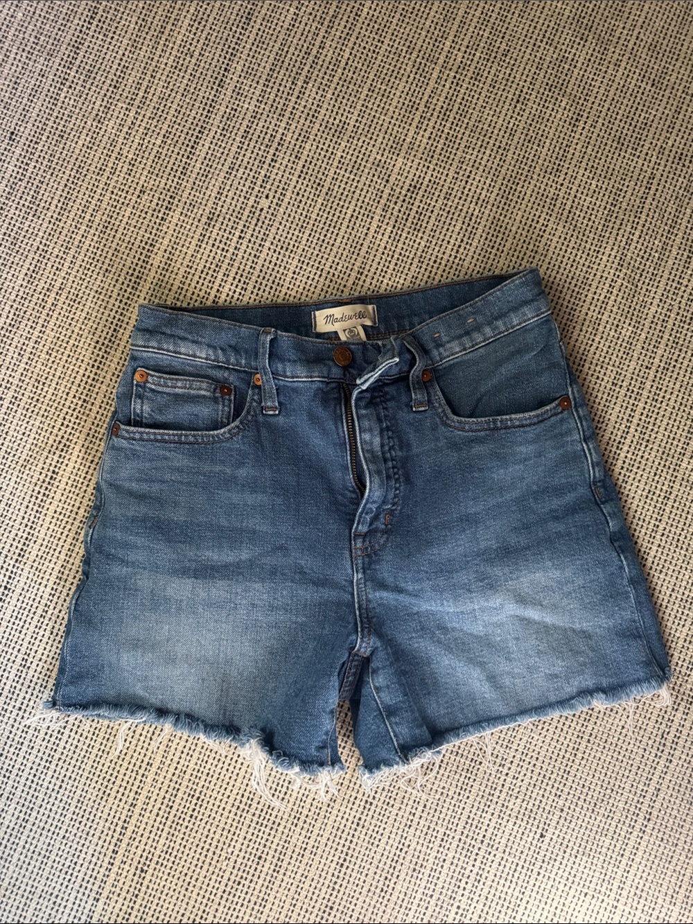 Madewell high rise shorts size 26